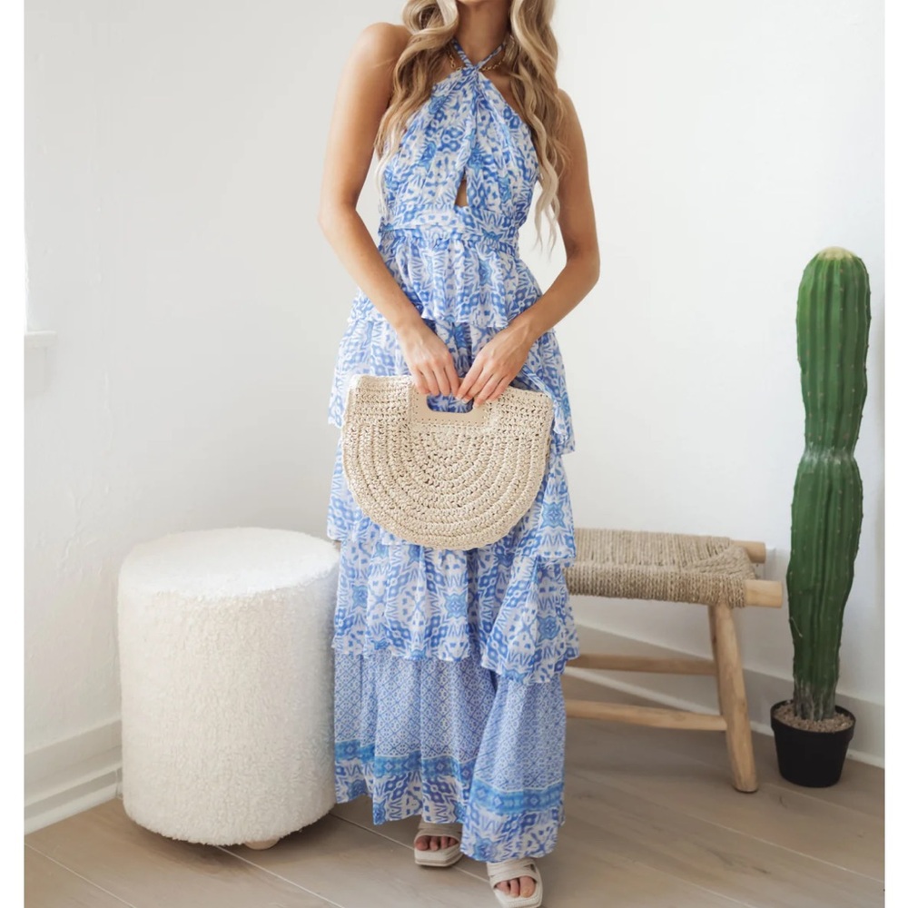 NWT, beautiful blue maxi dress